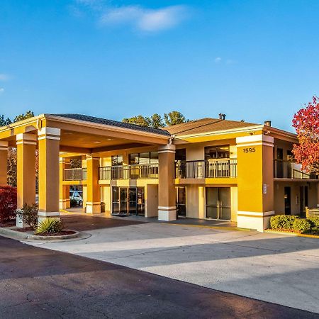 Quality Inn & Suites Atlanta Стоун Маунтин Екстериор снимка