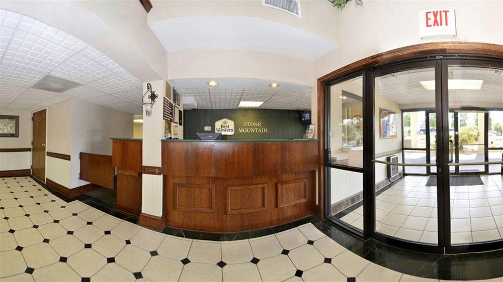 Quality Inn & Suites Atlanta Стоун Маунтин Екстериор снимка